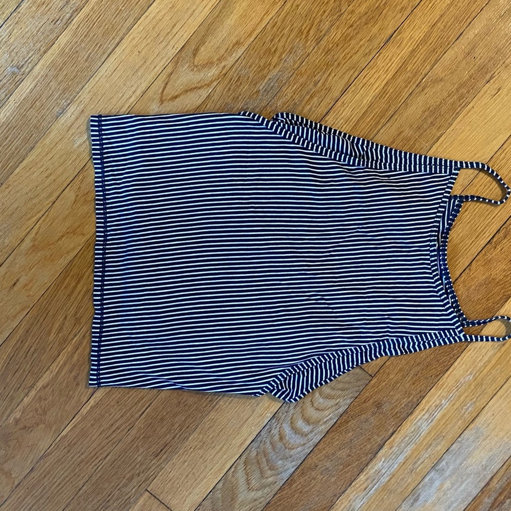 Lululemon navy & white Striped Tank Top/crop